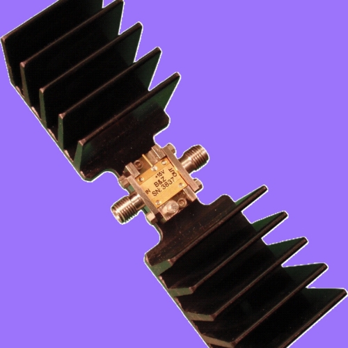Manufacturer representative B&Z amplifier with heatsink (outline 100169), not an exact-model photograph.